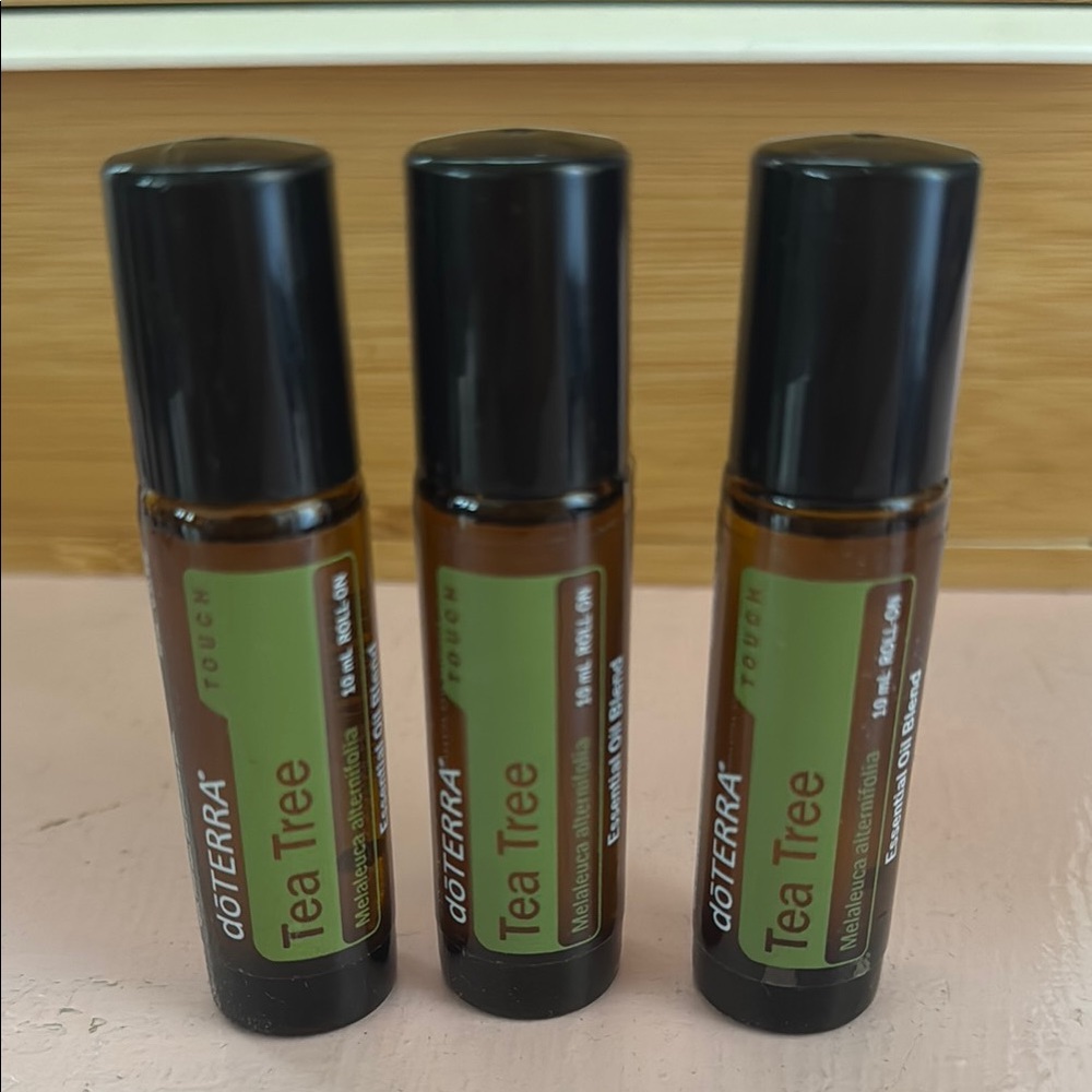 doTERRA Tea Tree Essential Oil Roll On - Picture 3 of 3